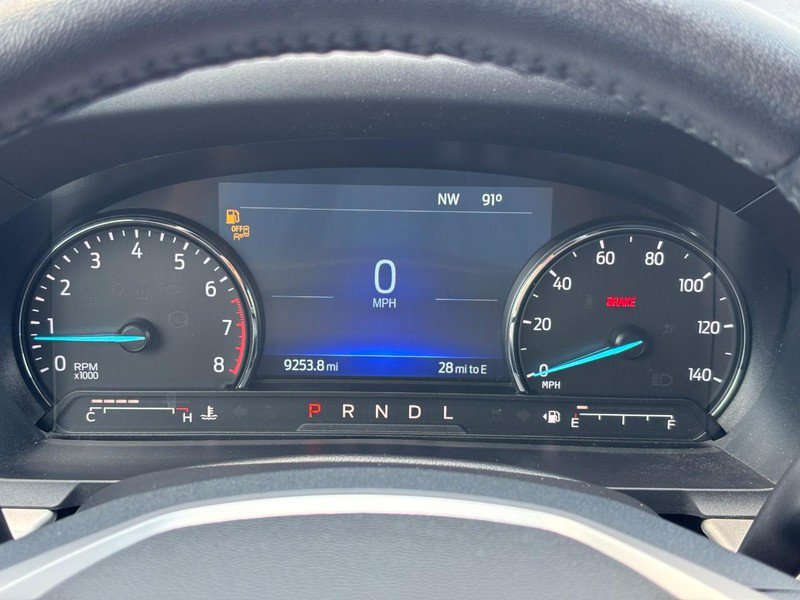 Used 2023 Ford Explorer XLT AWD/4WD image 22