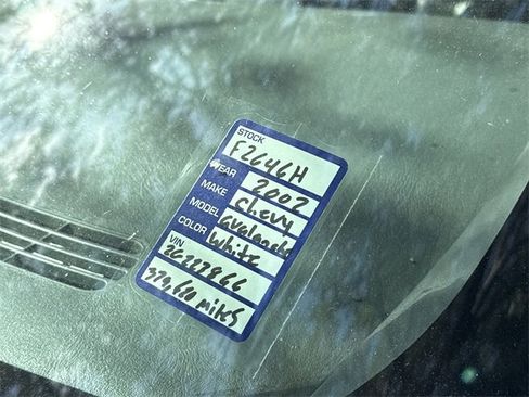 Used 2002 Chevrolet Avalanche 2WD image 7