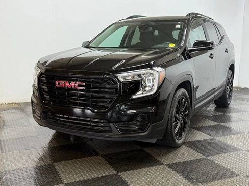 Certified 2023 GMC Terrain SLE w/ Driver Convenience Package image 5