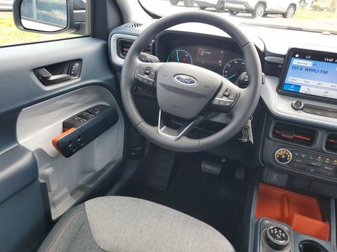 Used 2024 Ford Maverick XLT w/ XLT Luxury Package image 8