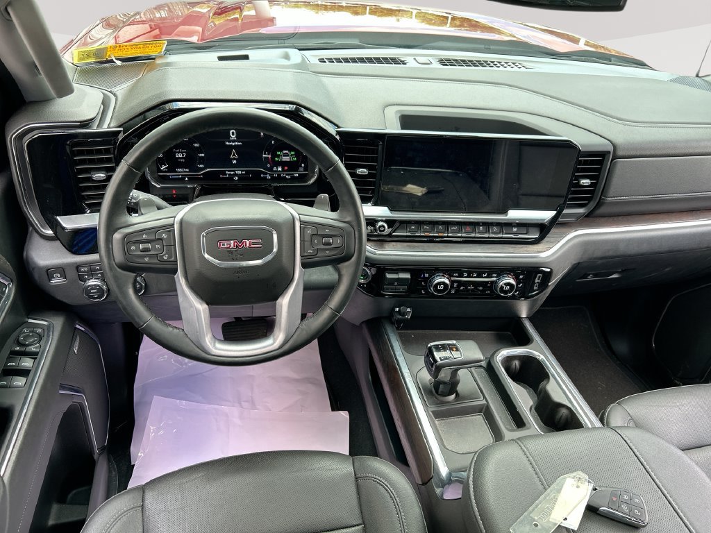 Used 2023 GMC Sierra 1500 SLT w/ SLT Premium Plus Package AWD/4WD image 24