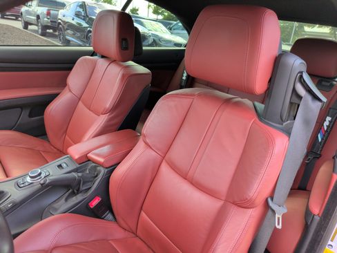 Used 2013 BMW M3 Convertible image 23
