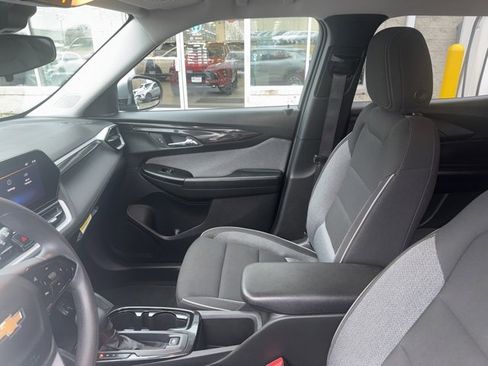 Used 2024 Chevrolet TrailBlazer LT image 21