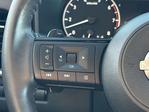 Used 2023 Nissan Rogue SL w/ SL Premium Package image 23