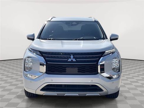 Used 2023 Mitsubishi Outlander SEL FWD image 4