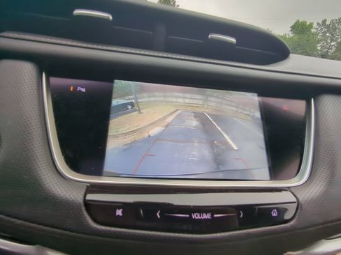 Used 2019 Cadillac XT5 Luxury AWD/4WD image 17