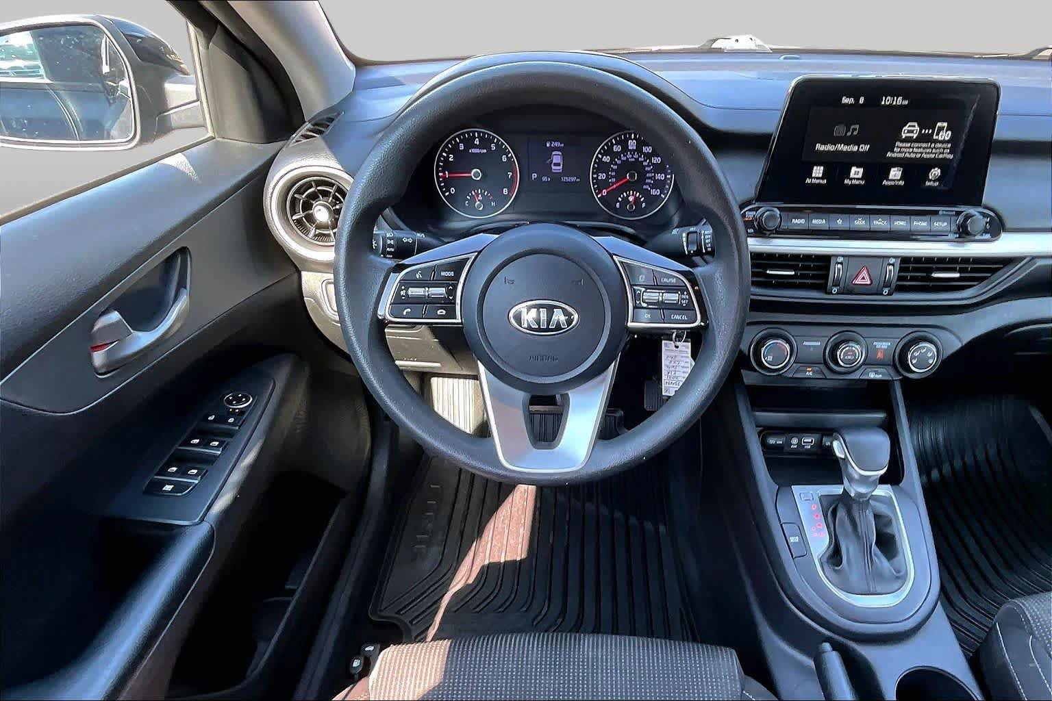 Used 2021 Kia Forte LXS FWD image 6