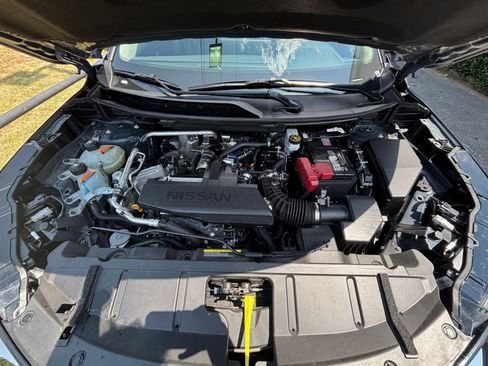 Used 2026 Nissan Rogue SL FWD image 30