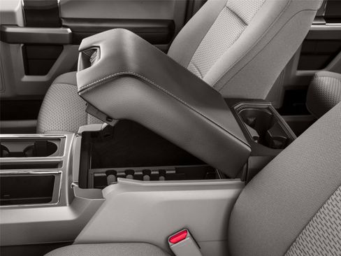 Used 2017 Ford F150 XLT w/ Equipment Group 302A Luxury AWD/4WD image 9