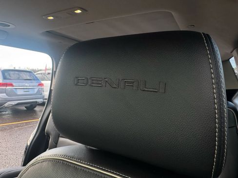 Used 2019 GMC Acadia Denali w/ LPO, Floor Liner Package AWD/4WD image 17