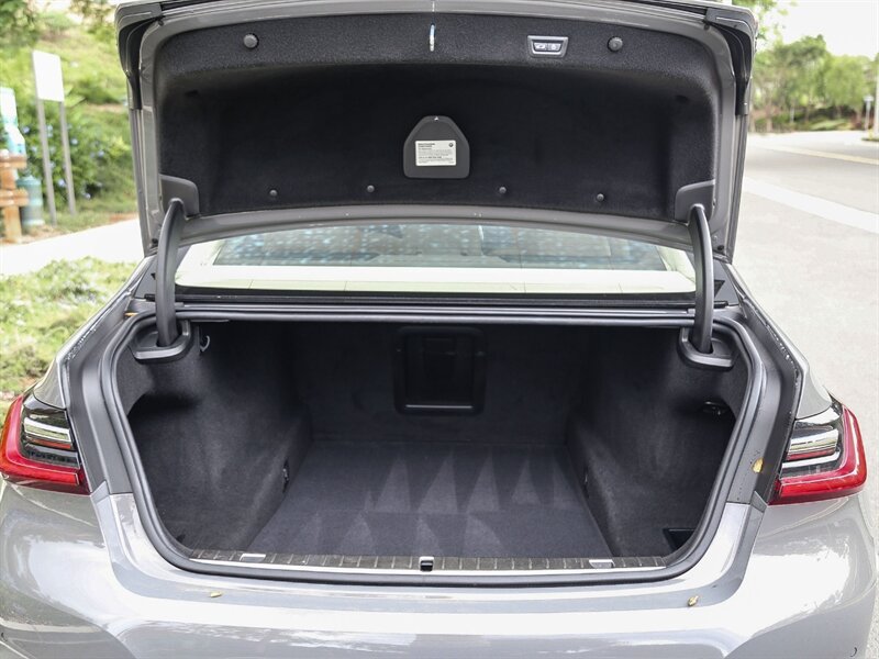 Used 2020 BMW 740i RWD image 35