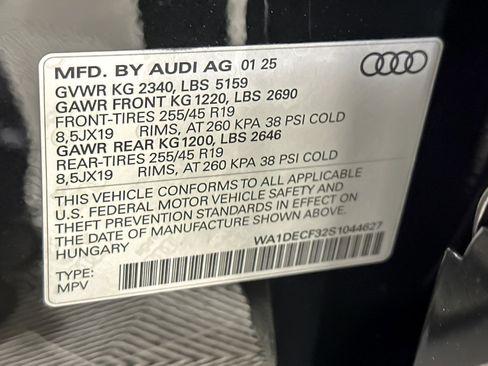 Used 2025 Audi Q3 2.0T Premium w/ Convenience Package image 26