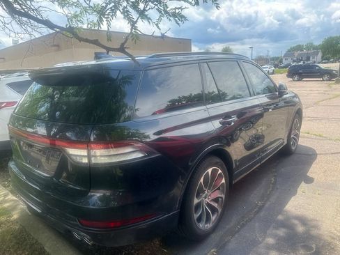 Used 2025 Lincoln Aviator Reserve w/ Jet Appearance Package AWD/4WD image 6