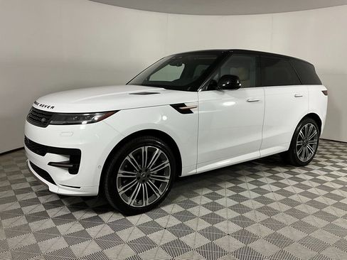 Used 2025 Land Rover Range Rover Sport Dynamic SE image 1