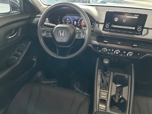 Used 2025 Honda Accord SE image 7