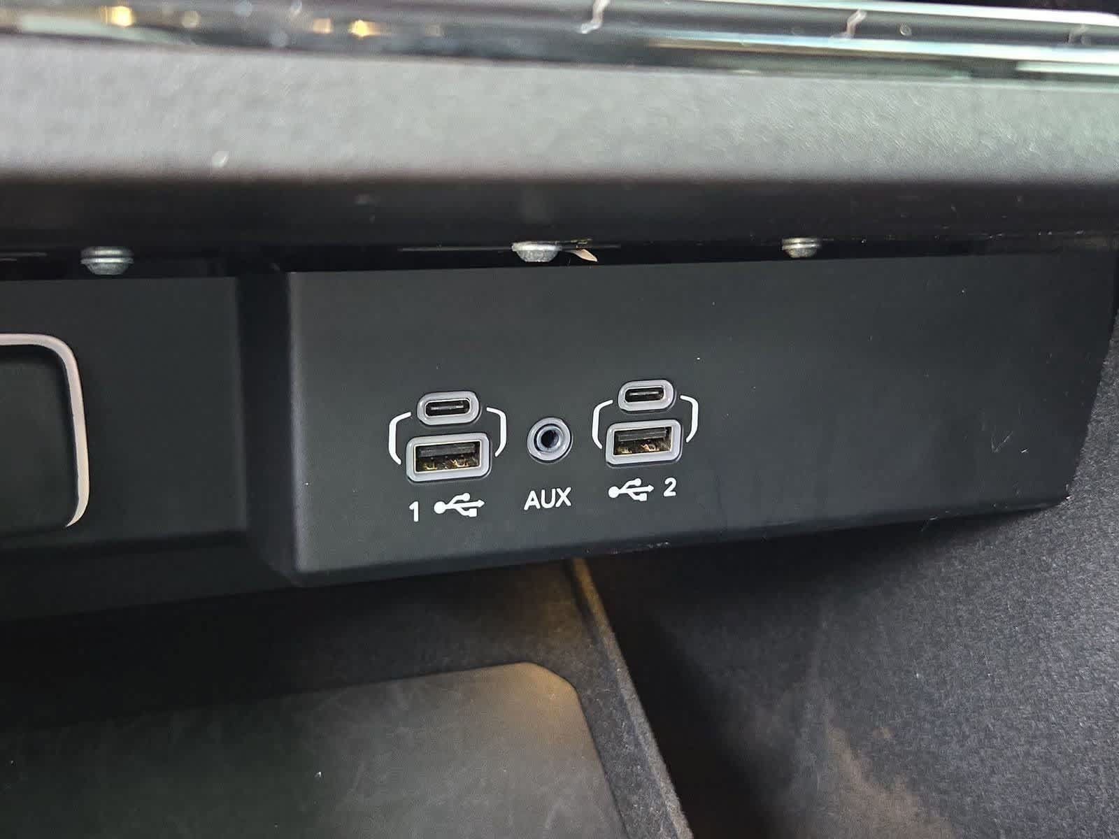 Used 2022 Jeep Wagoneer Series II RWD image 30