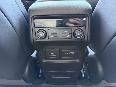 Used 2021 GMC Acadia Denali w/ Trailering Package image 28