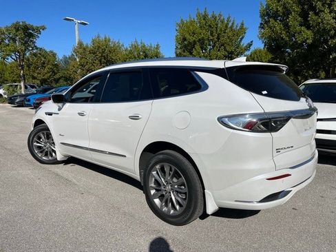 Used 2024 Buick Enclave Avenir w/ Avenir Technology Package image 3