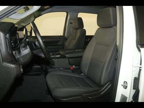 Used 2024 Chevrolet Silverado 2500 LT image 22