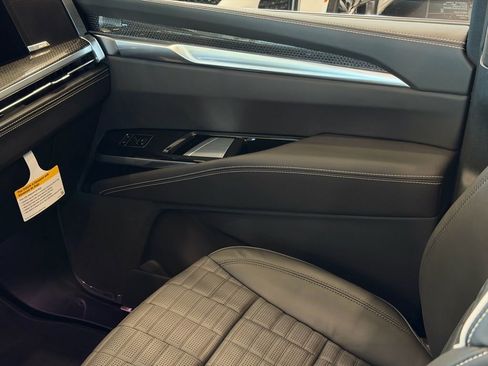 New 2026 Cadillac Escalade V image 37