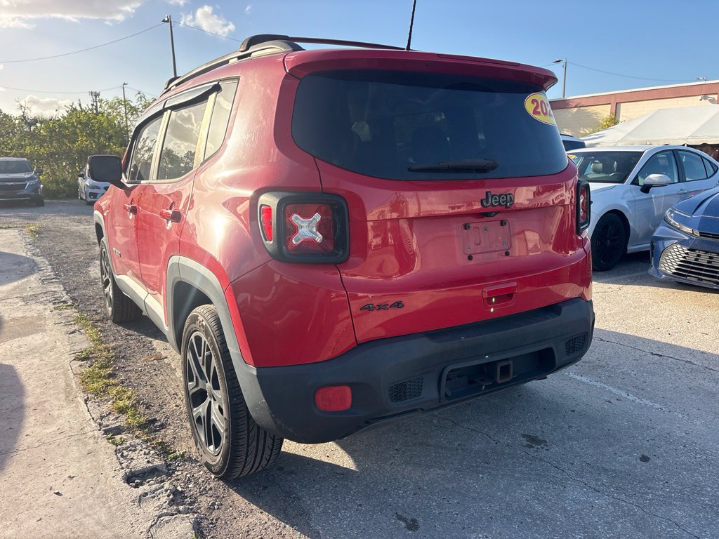 Used 2018 Jeep Renegade Altitude w/ UConnect 8.4 Nav Group AWD/4WD image 5