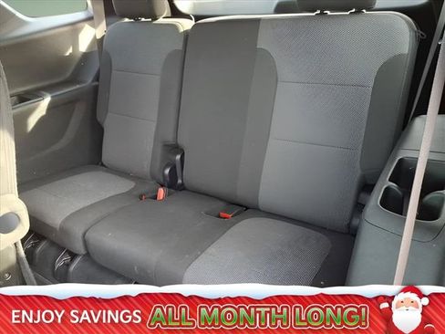 Used 2023 Chevrolet Traverse LT w/ Rear Camera Mirror Package image 13