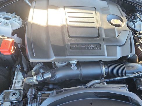 Used 2022 Jaguar F-PACE S image 18