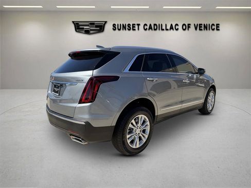 New 2026 Cadillac XT5 Luxury AWD/4WD image 3