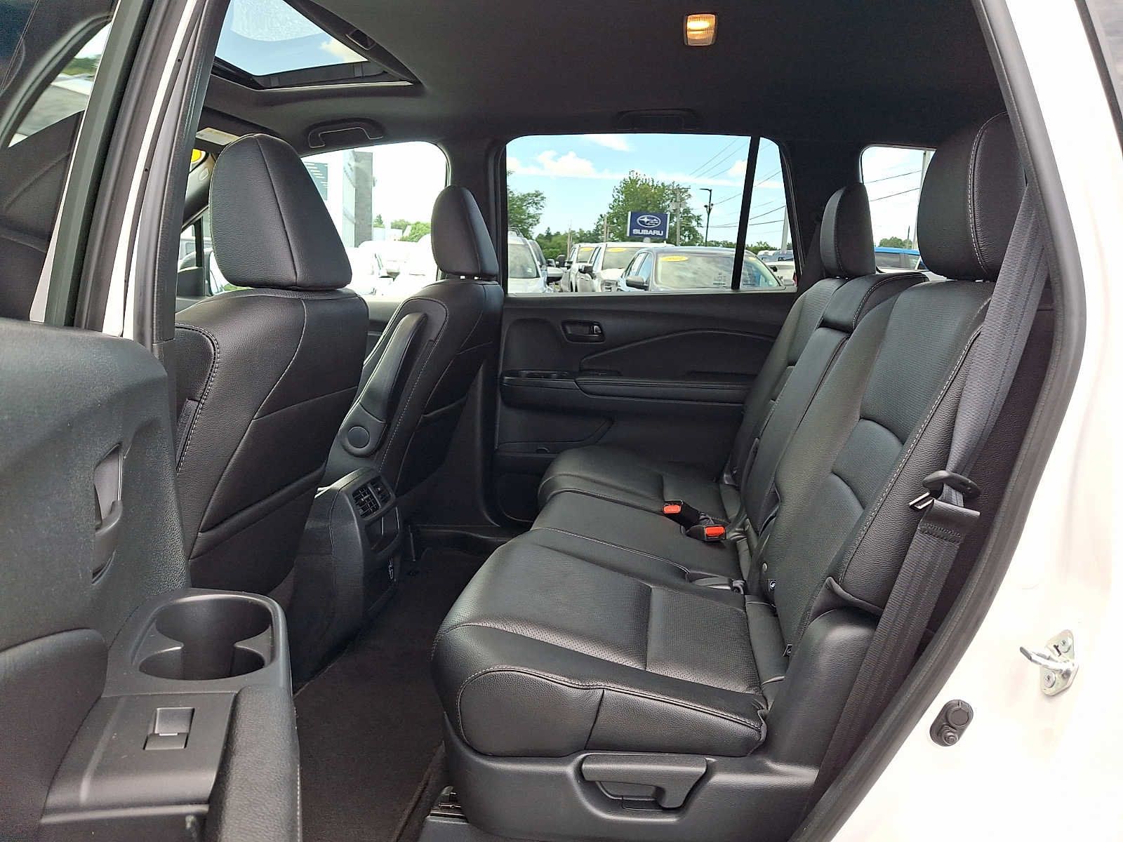 Used 2023 Honda Passport EX-L image 10