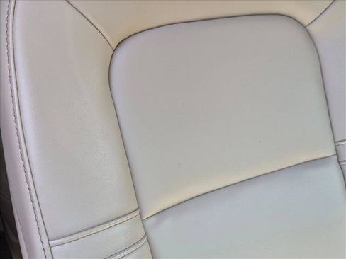 Used 2023 Lincoln Aviator 2WD w/ Premium Package image 20
