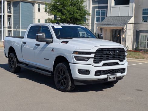 Used 2025 RAM 3500 Big Horn AWD/4WD image 1