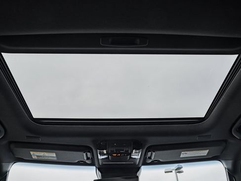 Used 2024 Toyota Land Cruiser image 39