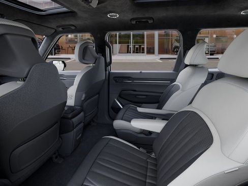 New 2026 Kia EV9 GT-Line image 18