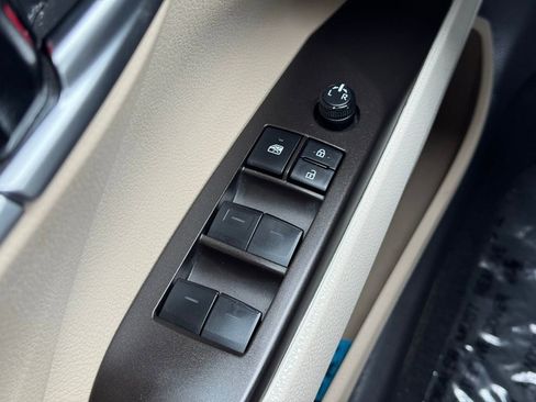 Used 2023 Toyota Camry LE image 22