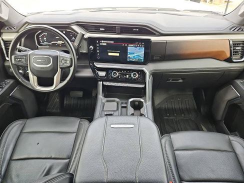 Used 2024 GMC Sierra 3500 Denali w/ Denali Reserve Package AWD/4WD image 19