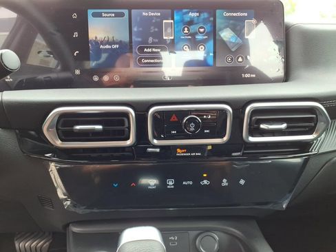 New 2026 Nissan Sentra SV w/ Floor Mat Package FWD image 19