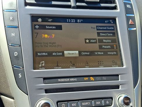 Used 2018 Lincoln MKZ Select w/ Select Plus Package FWD image 17