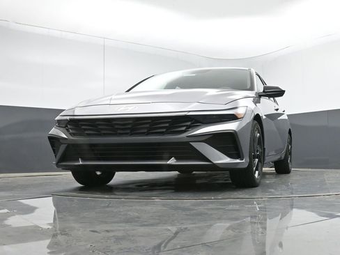 New 2026 Hyundai Elantra Sport image 9