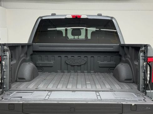 Used 2023 Ford F150 Lightning Lariat image 38
