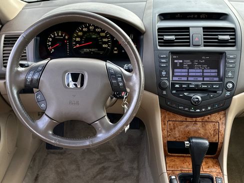 Used 2005 Honda Accord Hybrid Sedan image 14
