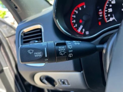 Used 2019 Dodge Durango R/T w/ Technology Group AWD/4WD image 23