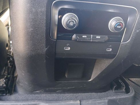 Used 2024 Chevrolet Tahoe Z71 image 22