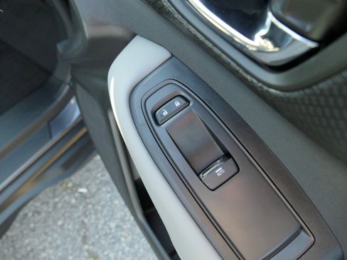 Certified 2025 Subaru Outback Premium image 23