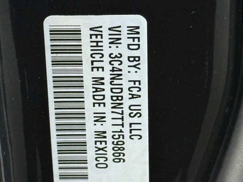 New 2026 Jeep Compass Latitude AWD/4WD image 32