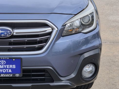Used 2018 Subaru Outback 2.5i Premium AWD/4WD image 4