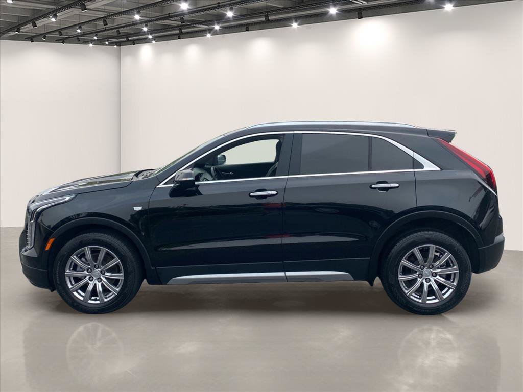 Used 2023 Cadillac XT4 Premium Luxury w/ Cold Weather Package AWD/4WD image 4