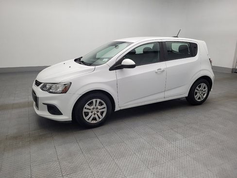 Used 2020 Chevrolet Sonic LT image 2