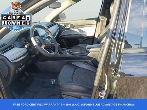 Certified 2024 Jeep Compass Latitude image 9