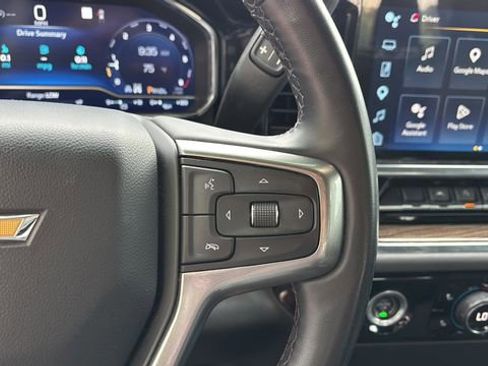 Used 2023 Chevrolet Silverado 1500 LT AWD/4WD image 23