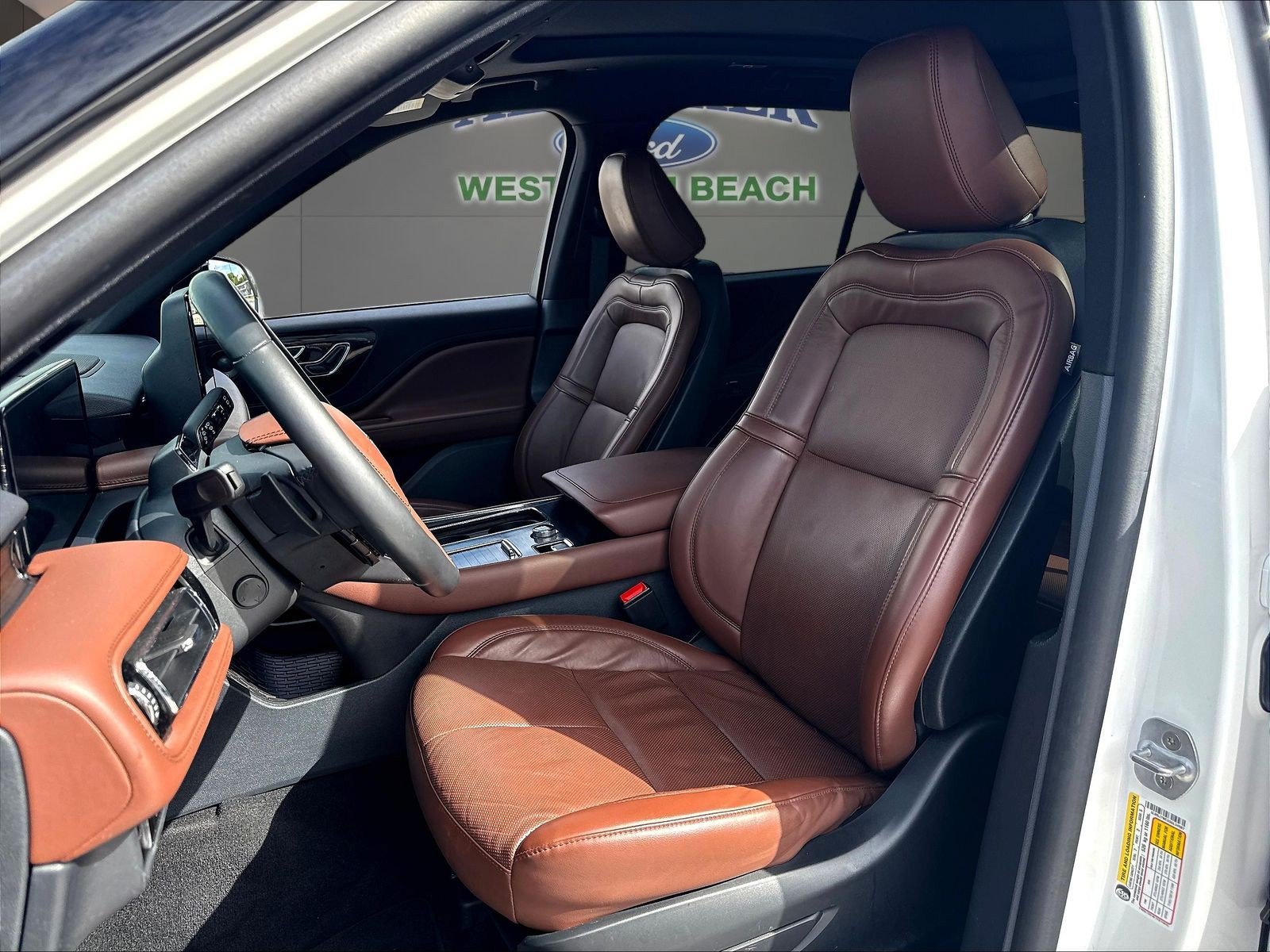 Used 2025 Lincoln Aviator Reserve RWD image 21